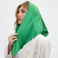 Платок Laura Palanti "Ванесса" цвета зеленого яблока, 70х70 см