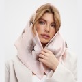 Шейный платок Laura Palanti "Легкость " нежно-розовый